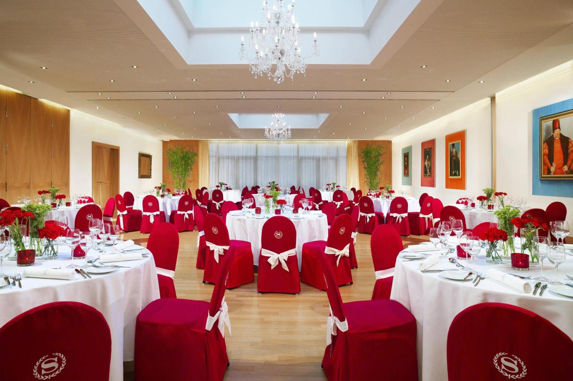 Sheraton Carlton Nuernberg Exterior photo The ballroom at the Mandarin Oriental, Munich